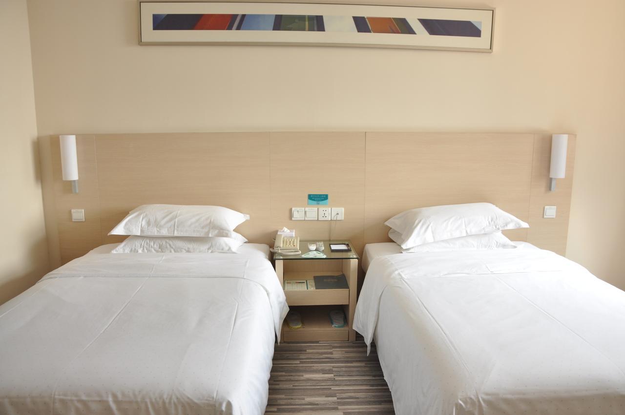 City Comfort Inn Wuhan Caidian Square Экстерьер фото