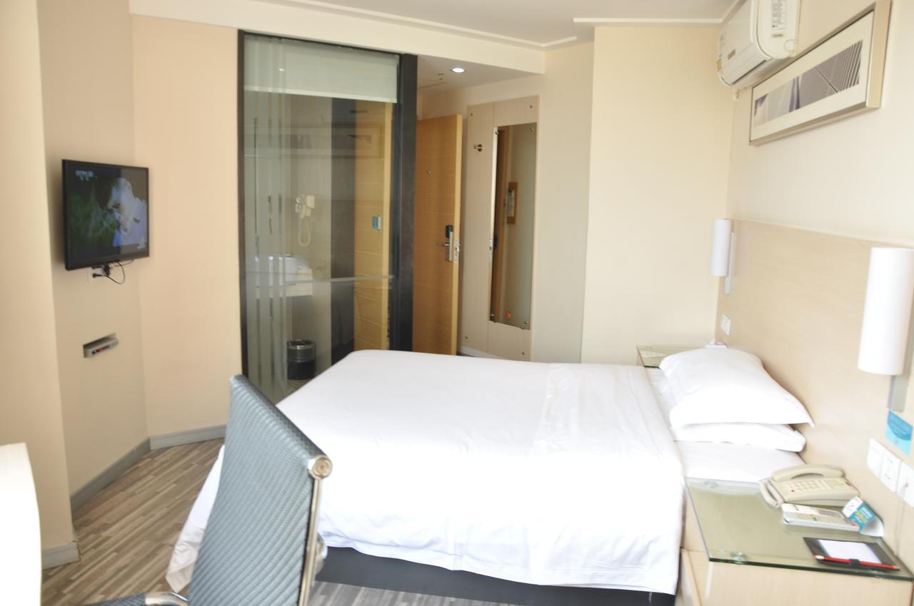 City Comfort Inn Wuhan Caidian Square Экстерьер фото