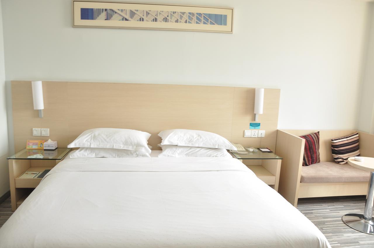 City Comfort Inn Wuhan Caidian Square Экстерьер фото