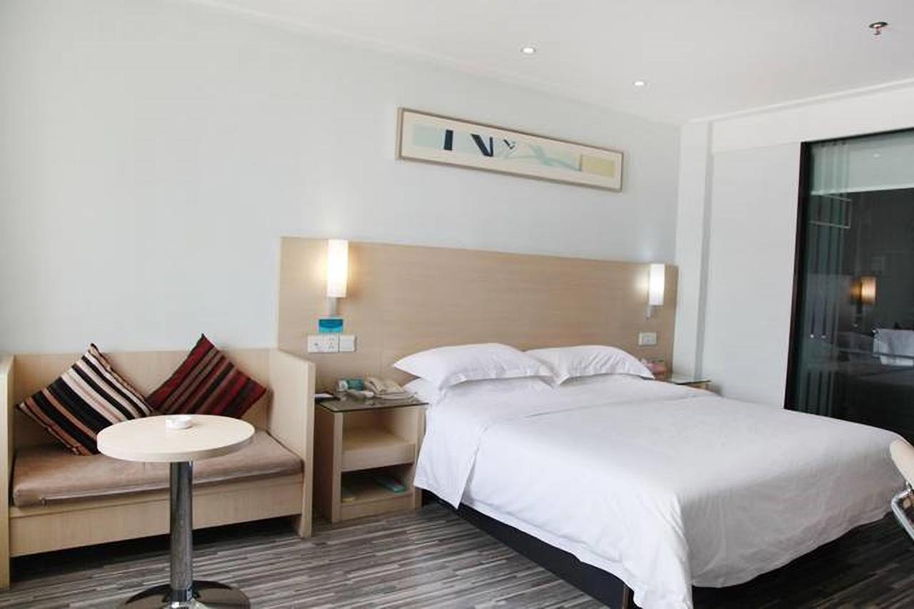 City Comfort Inn Wuhan Caidian Square Экстерьер фото