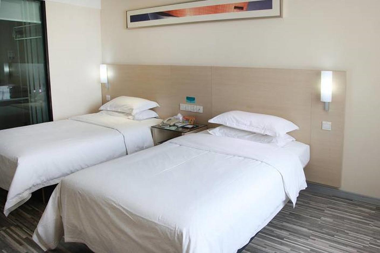 City Comfort Inn Wuhan Caidian Square Экстерьер фото